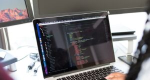 Outsourcing Your Project Right the First Time: How to Reap the Benefits of Outsourcing